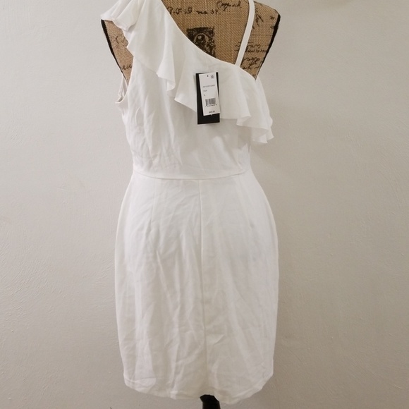 Elegant Off White One Shoulder Dress - Picture 6 of 6